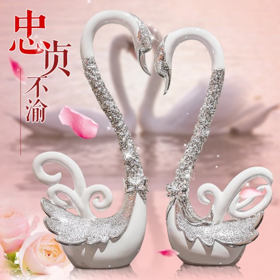 ພາກປະຕິບັດ wedding ສ້າງສັນໄມ້ປະດັບຂອງປະທານແຫ່ງໃຫມ່ຫ້ອງແຟນ wedding ດໍາລົງຊີວິດຂອງປະທານເຫລົ້າທີ່ເຮັດຈາກ upscale ເຮືອນອອກແບບ Swan